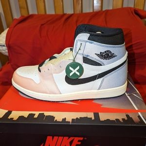 Air Jordan 1 retro skyline